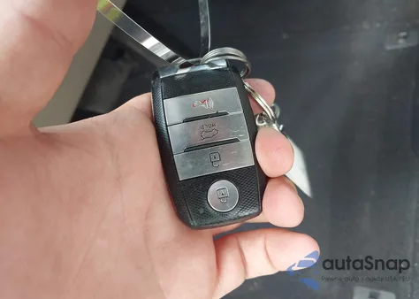 2017 Kia Sorento 3.3L Ex из США, поврежденный, VIN 5XYPH4A59HG300957